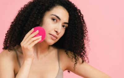 How to Clean a Facial Cleansing Brush the Right Way