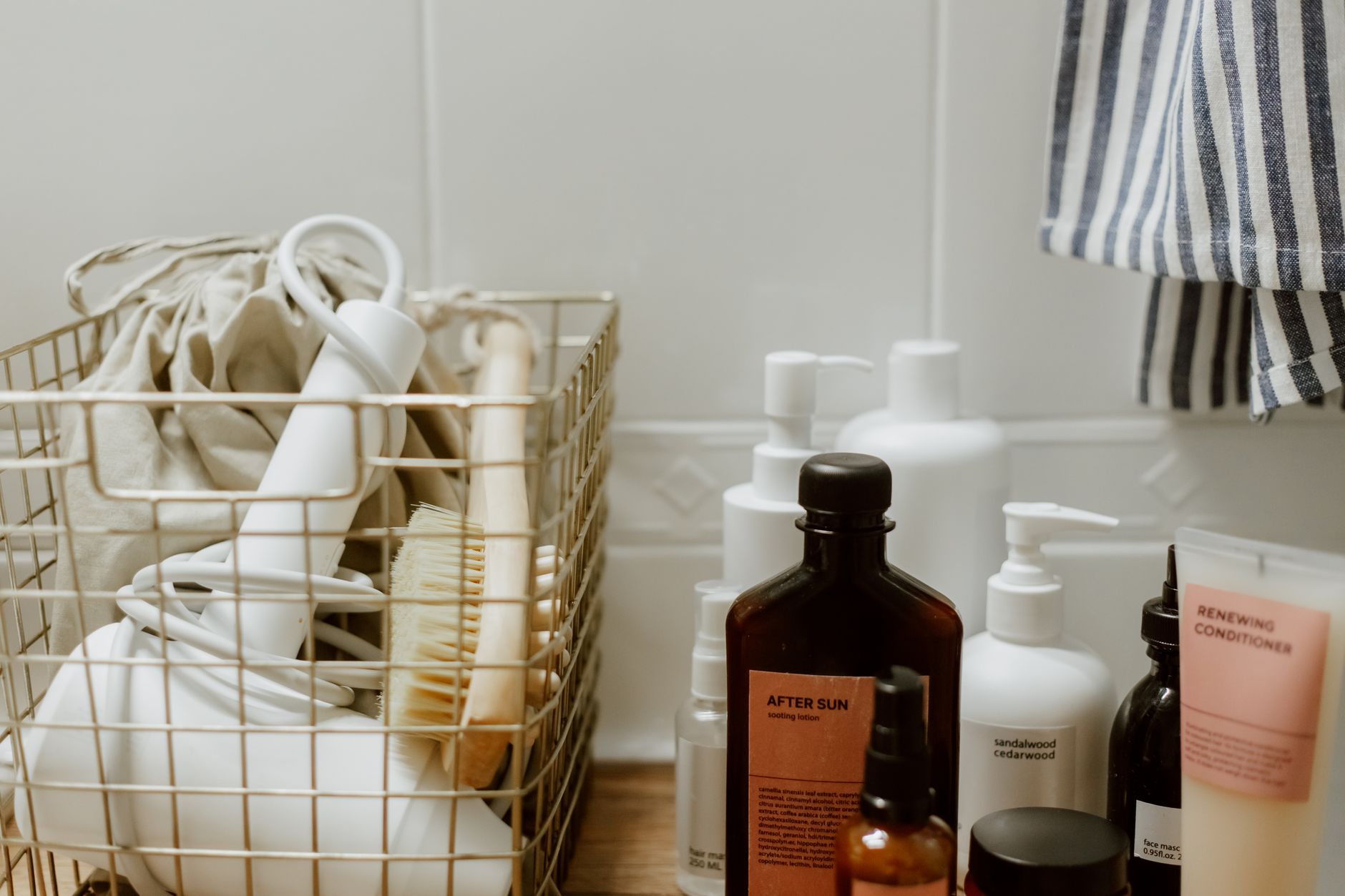 How to Clean a Hair Dryer Filter: A Step-by-Step Guide 1 Illustration for: How to Clean a Hair Dryer Filter: A Step-by-Step Guide