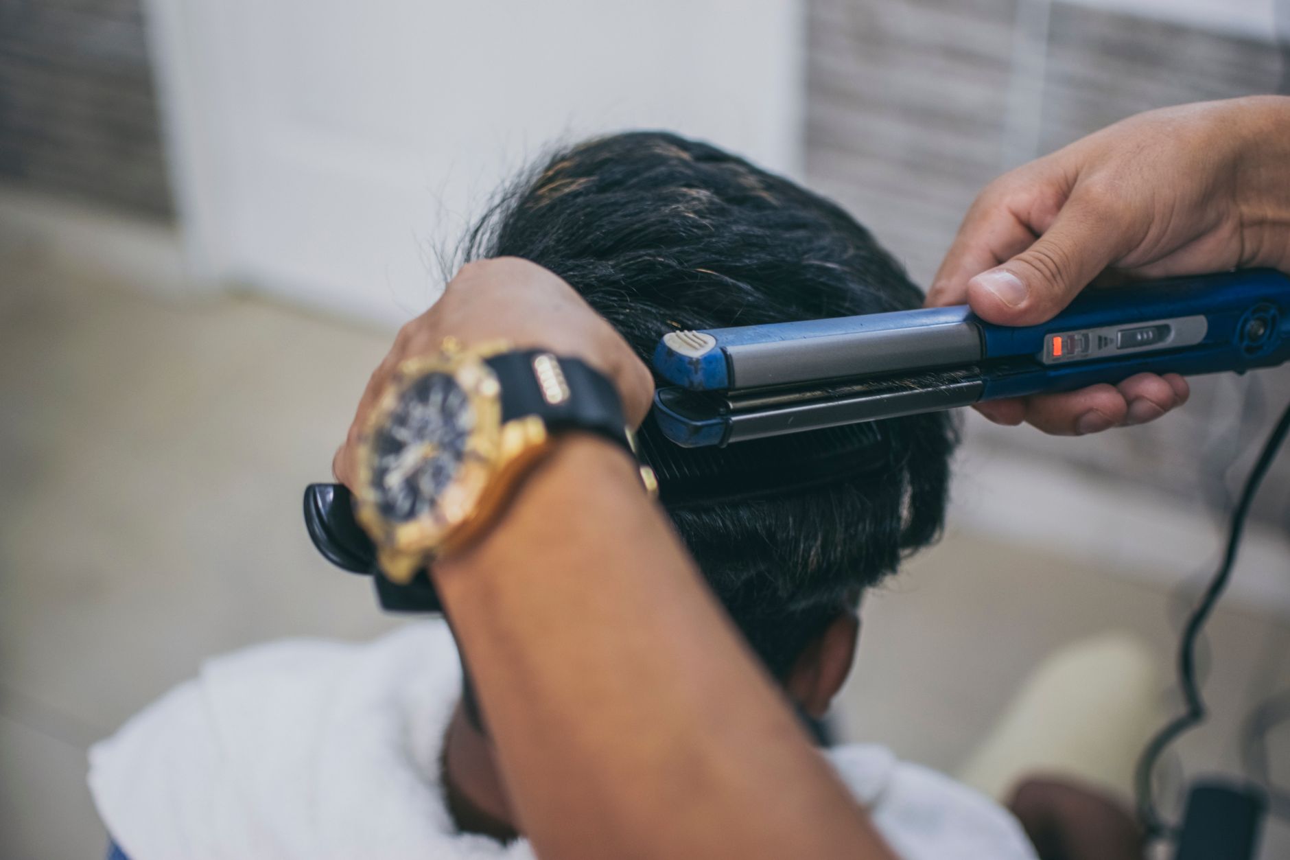 Illustration for: How to Clean a Hair Straightener: A Complete Guide (August 2026)